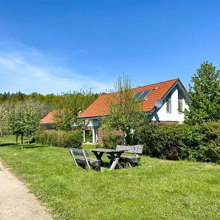 Wiesengefluester S5 Gruppenhaus Haustierfrei Mit Aussicht, Wiese Und Mueritznaehe * Röbel