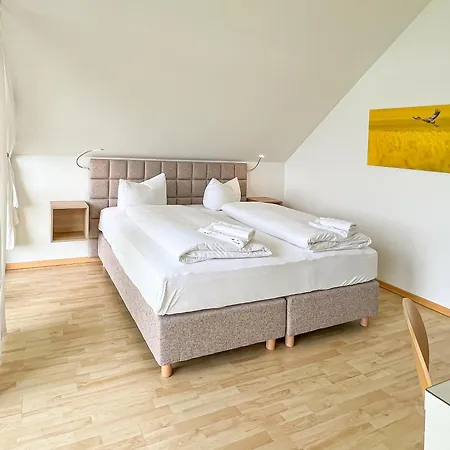 Ferienhaus Wiesengefluester S5 Gruppenhaus Haustierfrei Mit Aussicht, Wiese Und Mueritznaehe