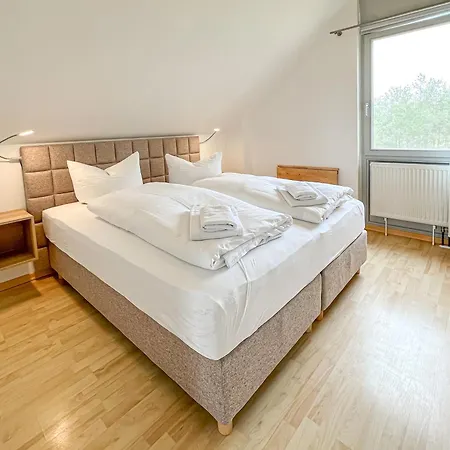 Wiesengefluester S5 Gruppenhaus Haustierfrei Mit Aussicht, Wiese Und Mueritznaehe