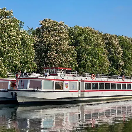 Wiesengefluester S5 Gruppenhaus Haustierfrei Mit Aussicht, Wiese Und Mueritznaehe